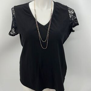 Tahari true black 1X lace sleeve T-shirt